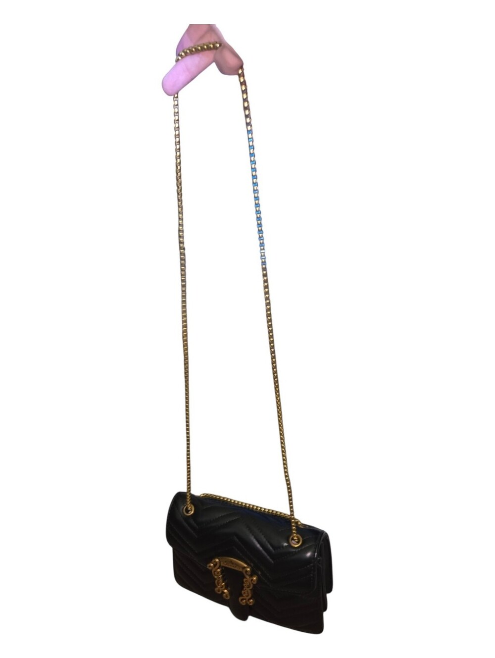 Black Quilted Shoulder Bag with Gold Hardware. Bag20 - Picture 7 of 8